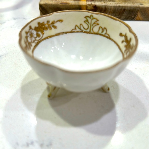 Nippon 3 footed bowl - Picture 1 of 3